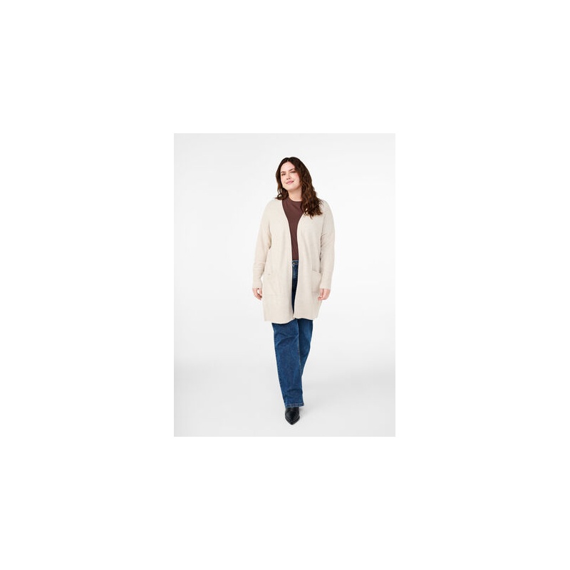 CA61176B-1112_ModelFullBody.jpg