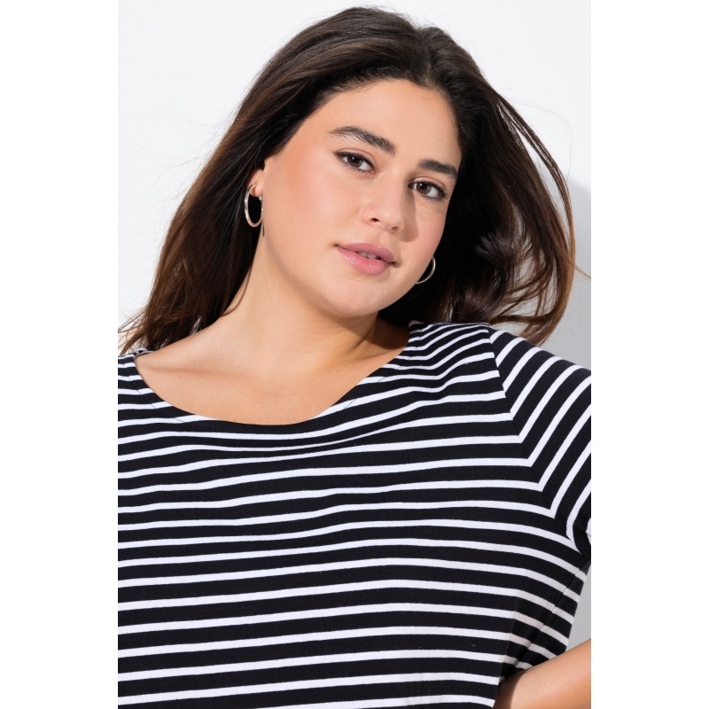 837114100_model_g_21.jpg