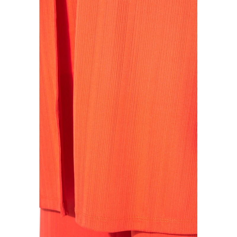 829324526_model_g_23.jpg