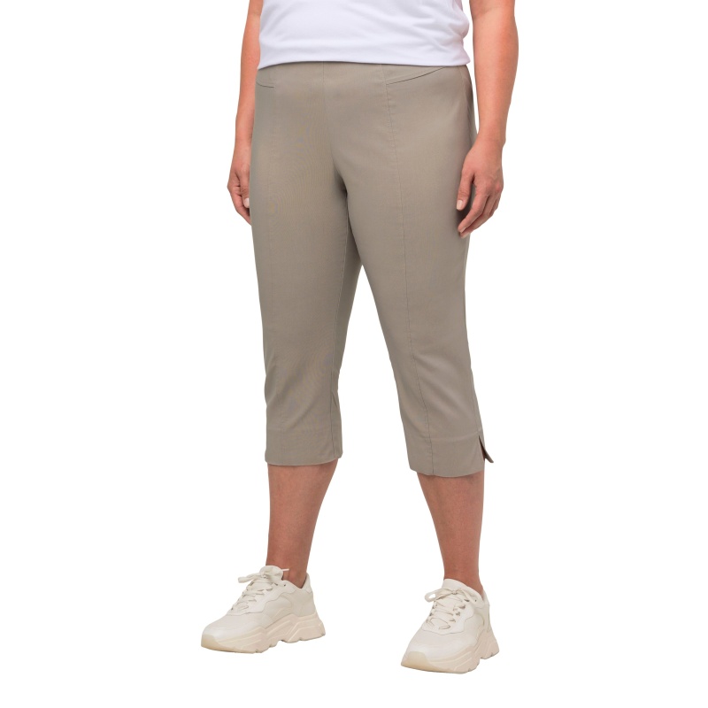 722031679_model_w_01.jpg