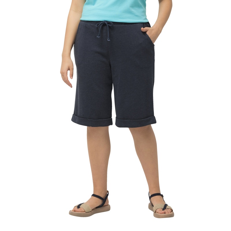 826682130_model_w_01.jpg