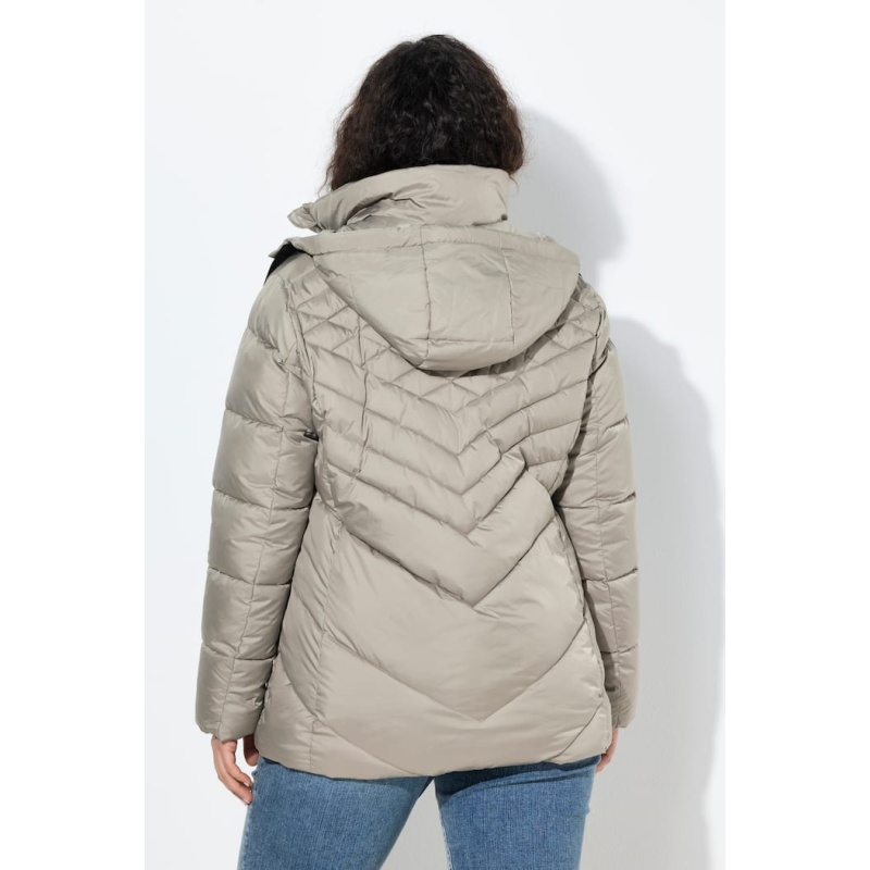 842021310_model_g_02.jpg 842021310_model_g_02.jpg